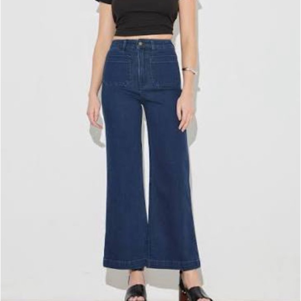 Reselling as its too small for me🙈 ROLLA'S Dark Blue Flare & Wide Leg Jeans